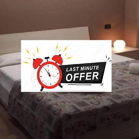 Apartamento Ded 2 Only Sleep Bagno Privato Parma Exterior foto