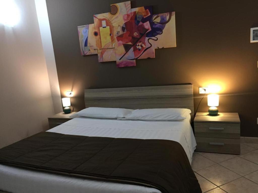 Apartamento Ded 2 Only Sleep Bagno Privato Parma Exterior foto
